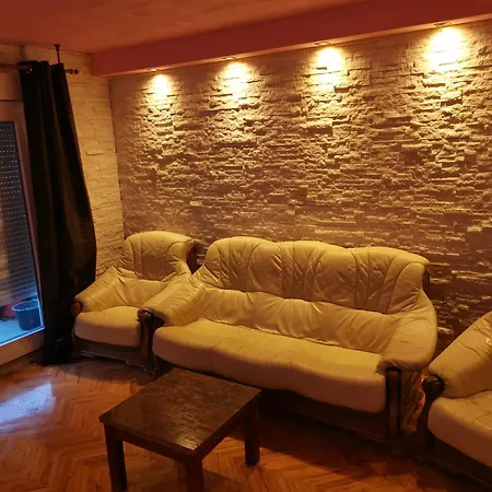 Mipilenchi Apartment Makarska Exterior photo