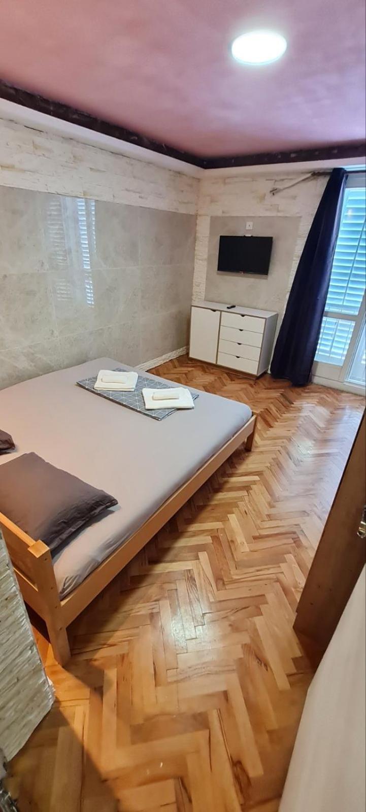 Mipilenchi * Makarska